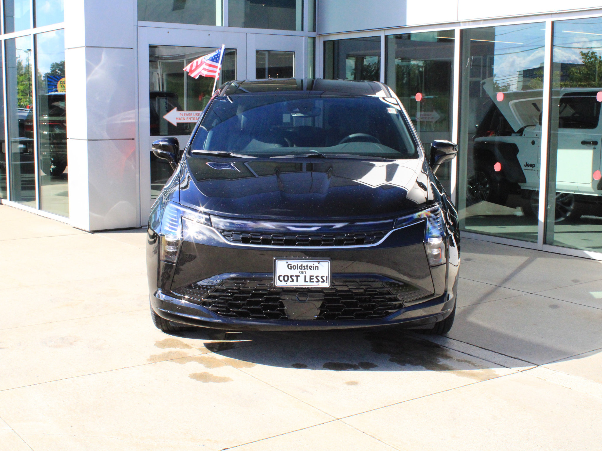 New 2027 Chrysler Pacifica Select FWD image 2