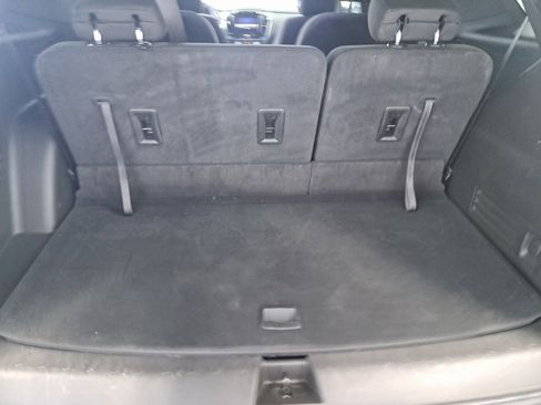 Used 2023 Chevrolet Traverse LT image 26