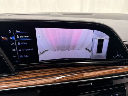 Used 2023 Cadillac Escalade Premium Luxury w/ Performance Package image 38