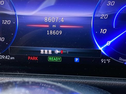 Used 2024 Mercedes-Benz EQB 250+ image 3
