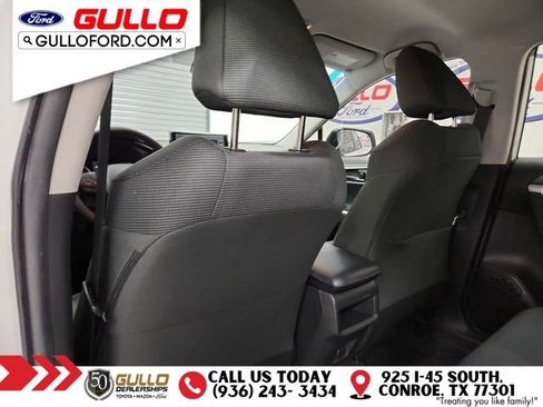 Used 2021 Toyota RAV4 LE image 15