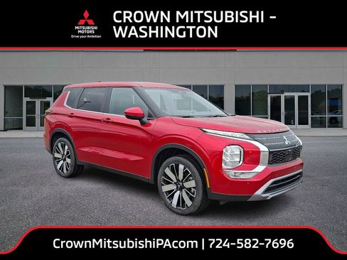 New 2026 Mitsubishi Outlander SE image 1