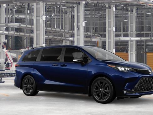 New 2026 Toyota Sienna XSE image 14