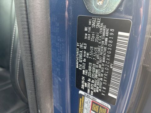 Certified 2024 Kia Sorento S w/ Panoramic Sunroof Package image 5