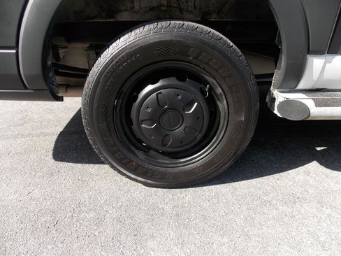 Used 2015 Ford Transit 250 130 Low Roof w/ Exterior Upgrade Package image 24