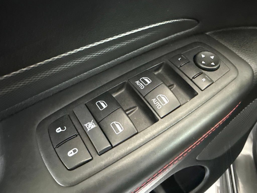 Used 2024 Dodge Durango GT AWD/4WD image 14