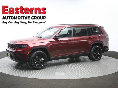Used 2023 Jeep Grand Cherokee L Laredo image 57