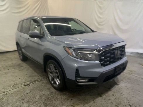 Used 2023 Honda Passport EX-L image 2