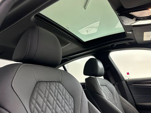 Certified 2023 BMW 540i w/ Premium Package RWD image 26