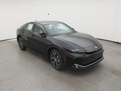 New 2026 Toyota Crown XLE image 13