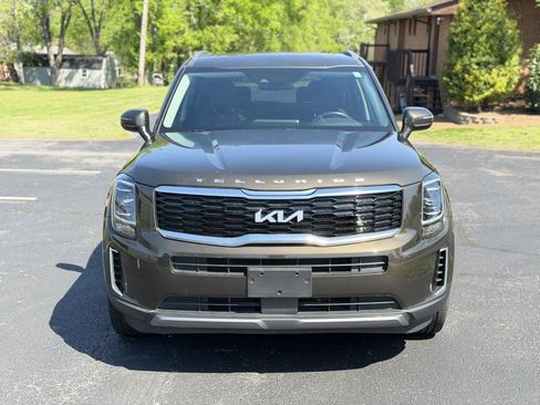 Used 2022 Kia Telluride S image 8