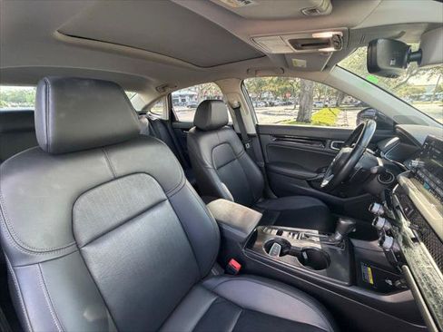 Used 2024 Honda Civic Touring image 14