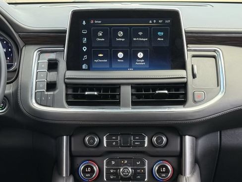 Used 2023 Chevrolet Tahoe Z71 w/ Luxury Package AWD/4WD image 18