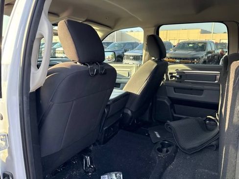 Used 2019 RAM 1500 Warlock AWD/4WD image 22