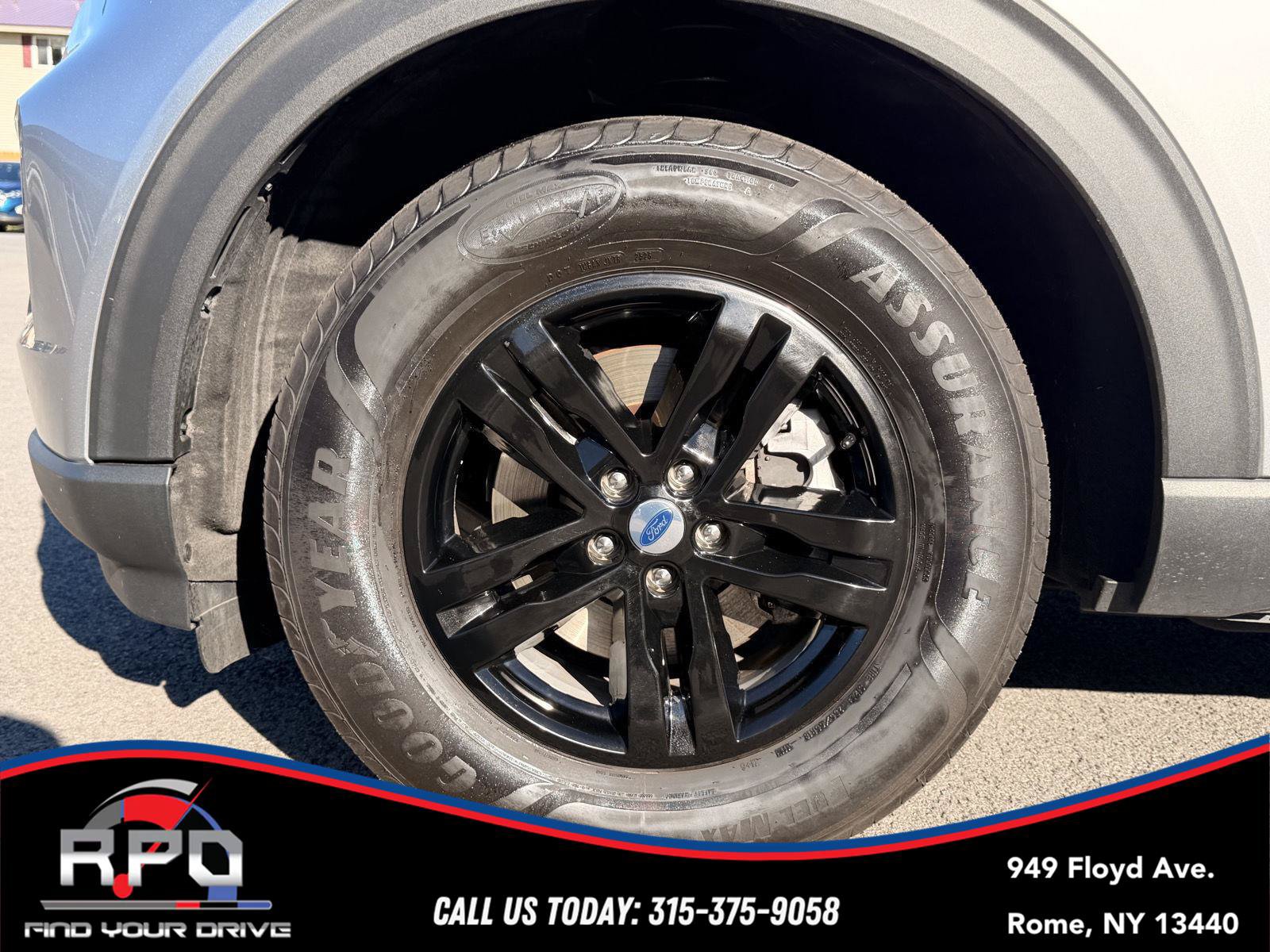 Used 2022 Ford Explorer XLT AWD/4WD image 8