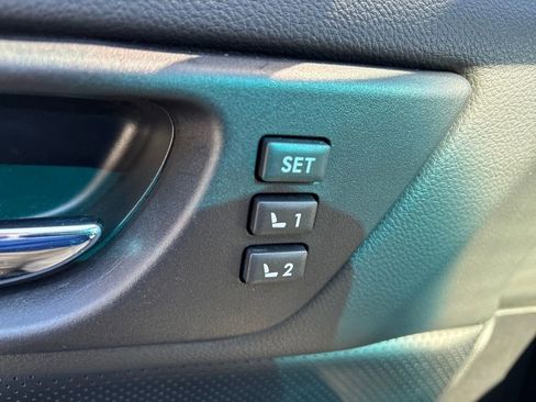 Used 2016 Subaru Legacy 3.6R Limited w/ Popular Package #4 image 13