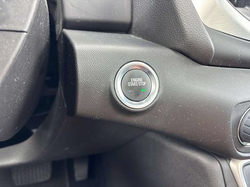 Used 2023 GMC Terrain SLE w/ Driver Convenience Package AWD/4WD image 28
