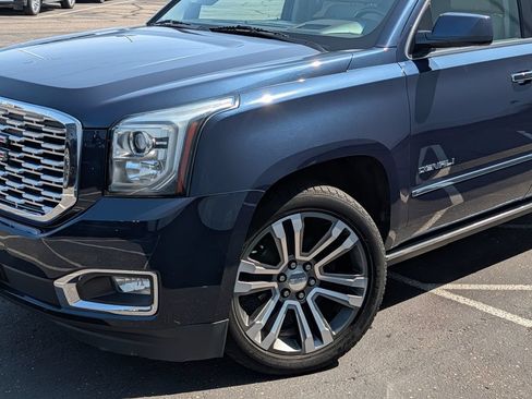 Used 2020 GMC Yukon XL Denali w/ Denali Ultimate Package AWD/4WD image 27