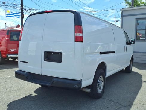 Used 2022 Chevrolet Express 2500 Extended w/ Driver Convenience Package RWD image 6