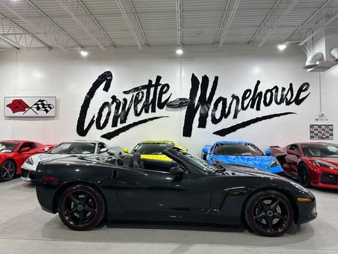 Used 2012 Chevrolet Corvette Convertible w/ 3LT Preferred Equipment Group image 27