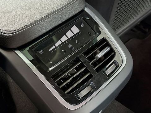 Used 2017 Volvo S90 T6 Momentum w/ Vision Package image 27