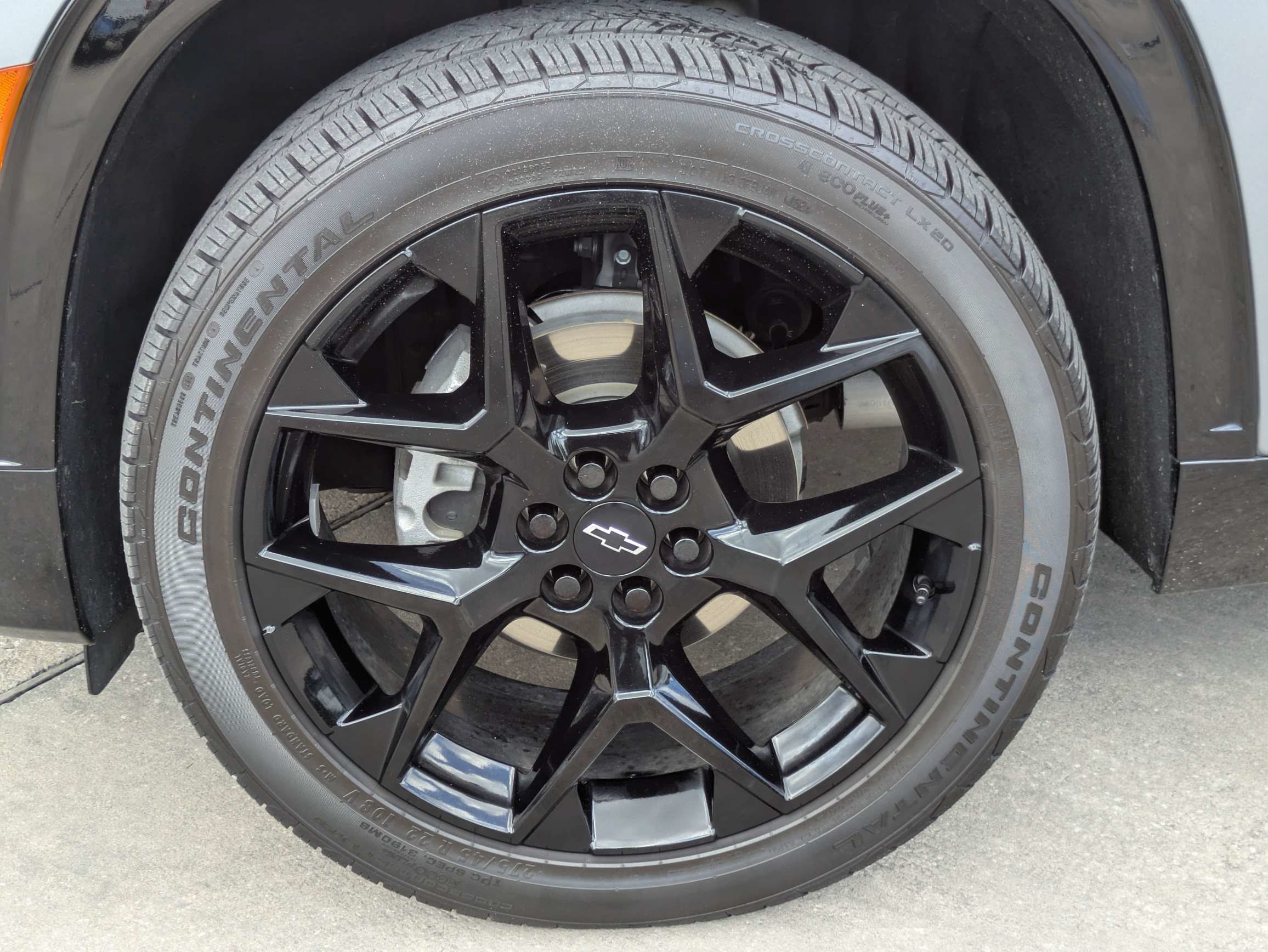 Used 2024 Chevrolet Traverse RS FWD image 33