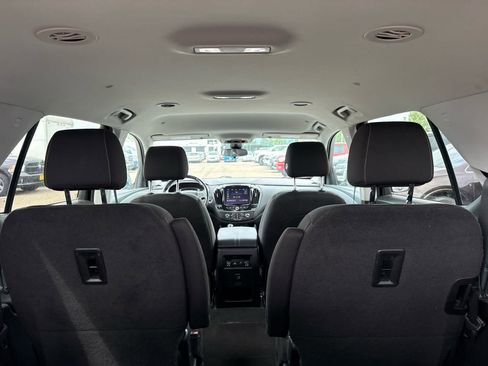 Used 2020 Chevrolet Traverse LT w/ Driver Confidence II Package AWD/4WD image 9