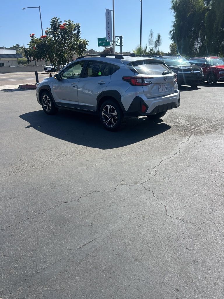 Used 2025 Subaru Crosstrek 2.5i Premium AWD/4WD image 7