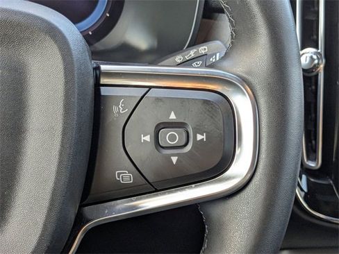 Used 2023 Volvo XC40 Recharge Ultimate image 27