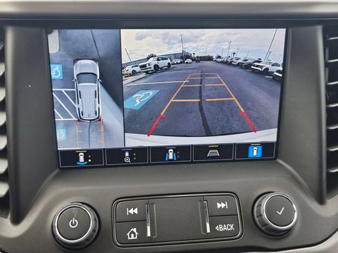Used 2023 GMC Acadia AT4 w/ Technology Package AWD/4WD image 26