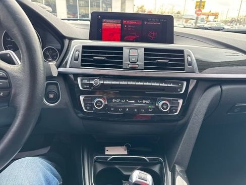 Used 2018 BMW 330e image 16