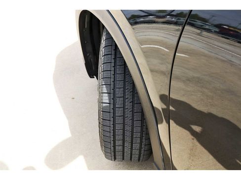 Used 2023 MAZDA CX-9 Touring image 30