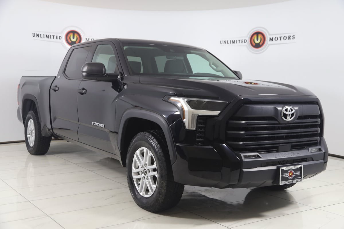 Used 2022 Toyota Tundra SR5 AWD/4WD image 18