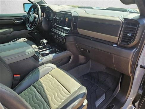 Used 2024 Chevrolet Silverado 1500 ZR2 w/ Technology Package image 22