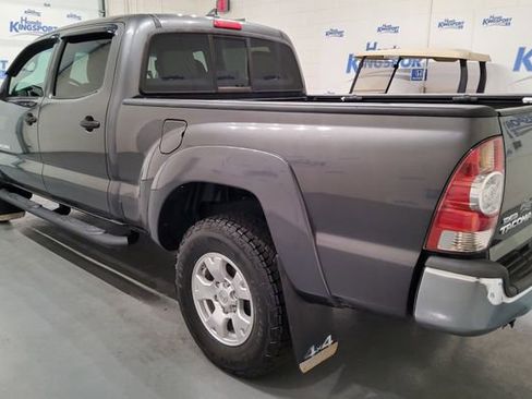 Used 2015 Toyota Tacoma 4x4 Double Cab w/ SR5 Package image 4