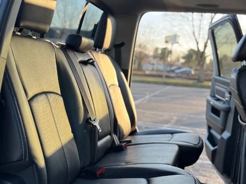 Used 2018 RAM 1500 Laramie w/ Convenience Group image 7