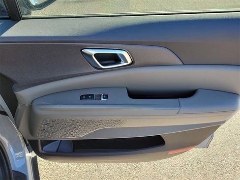 New 2026 Kia Carnival SX image 10