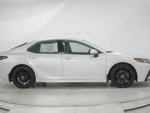 Used 2022 Toyota Camry XSE w/ Cold Weather Package FWD image 13