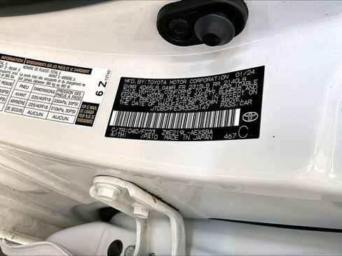 Used 2024 Toyota Corolla SE FWD image 16