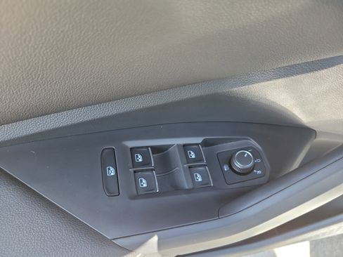 Used 2024 Volkswagen Jetta Sport FWD image 23