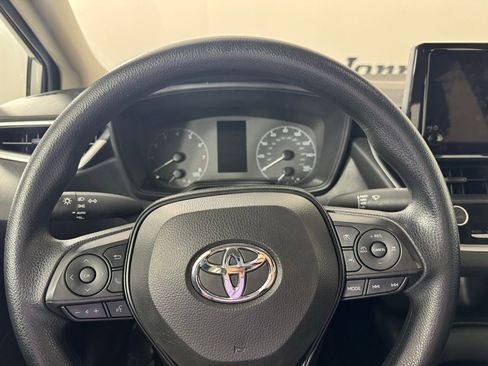 Used 2024 Toyota Corolla LE image 18