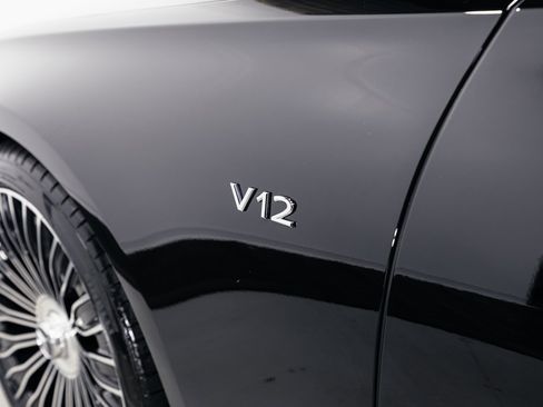 Used 2023 Mercedes-Benz Maybach S 680 4MATIC w/ Manufaktur Leather Package image 43