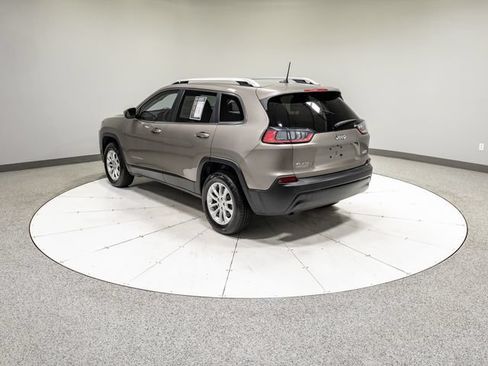 Used 2019 Jeep Cherokee Latitude w/ Popular Appearance Group AWD/4WD image 28