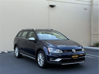 Used 2017 Volkswagen Golf Alltrack SE