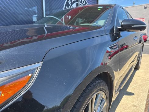Used 2018 Kia Optima SX w/ Technology Package FWD image 17