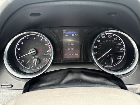 Used 2020 Toyota Camry LE FWD image 18