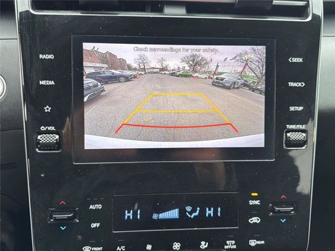 Used 2024 Hyundai Tucson SEL image 16