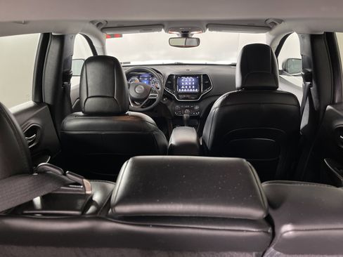 Used 2019 Jeep Cherokee Limited w/ Trailer Tow Group image 16