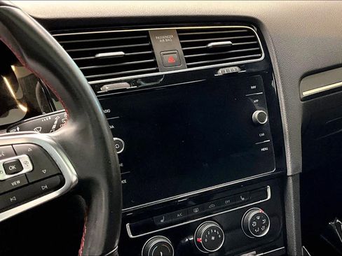 Used 2021 Volkswagen GTI SE image 6