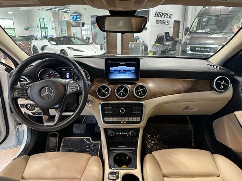 Used 2019 Mercedes-Benz GLA 250 4MATIC image 15